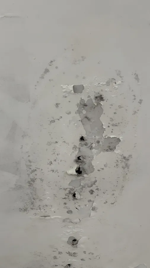 Wall cracks — result of tropical climate