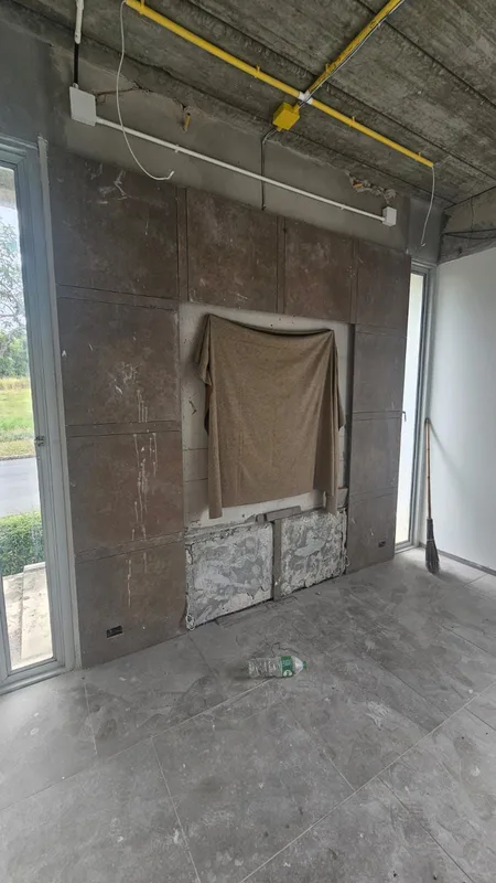 Unfinished wall in a new build