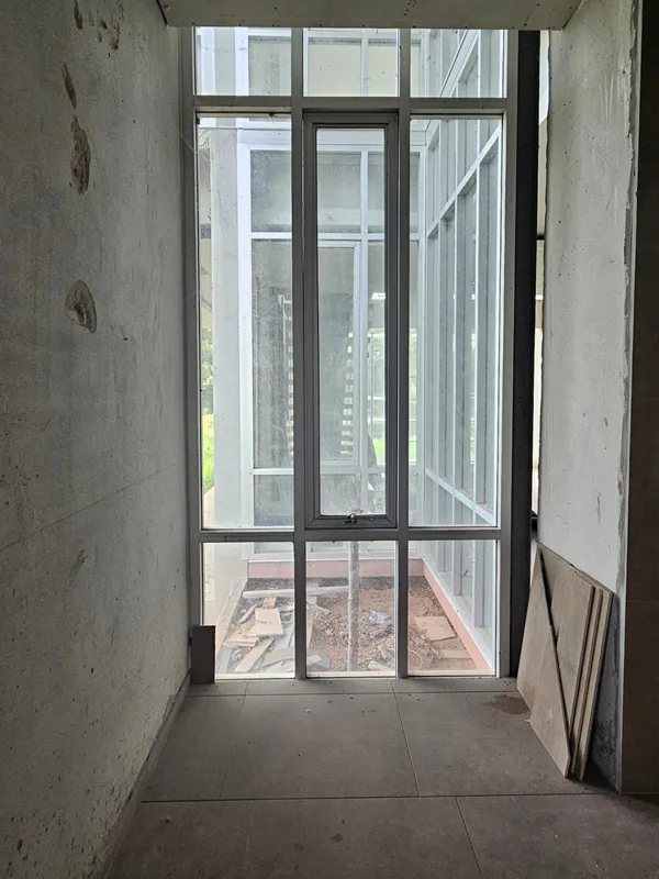 Concrete shell with no finishings